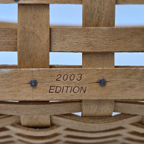 Longaberger Baskets RL3314 Easter 2003 Edition Handwoven Basket Signed KRH 2002 - Picture 6 of 11